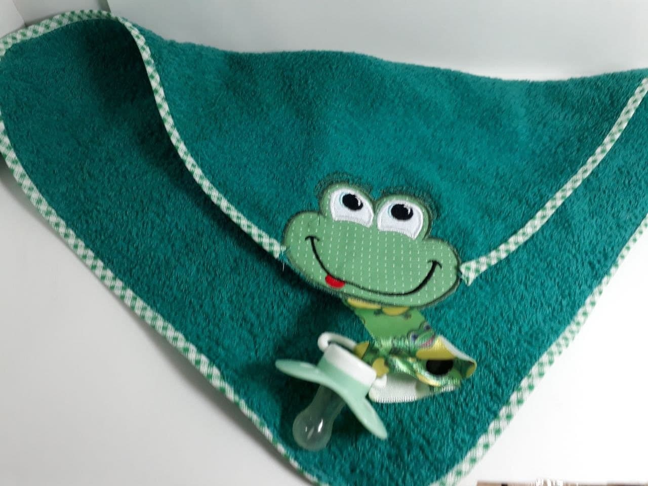 Frog Face 4X Free free machine embroidery design — 3.83×3.34 in — 5,170 stitches — 12 colors — DST, EXP, JEF, PEC, PES